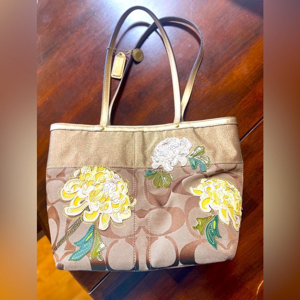 Coach Spring Flower tote bag
